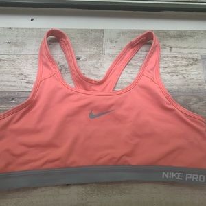 XL Nike sports bra